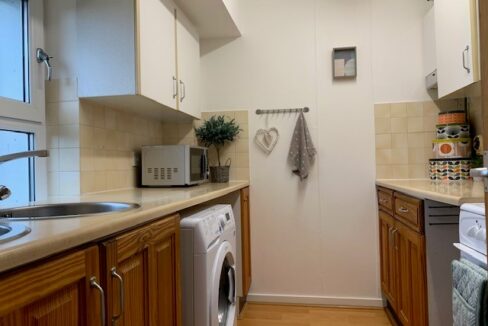 31D Kings Crescent Kitchen