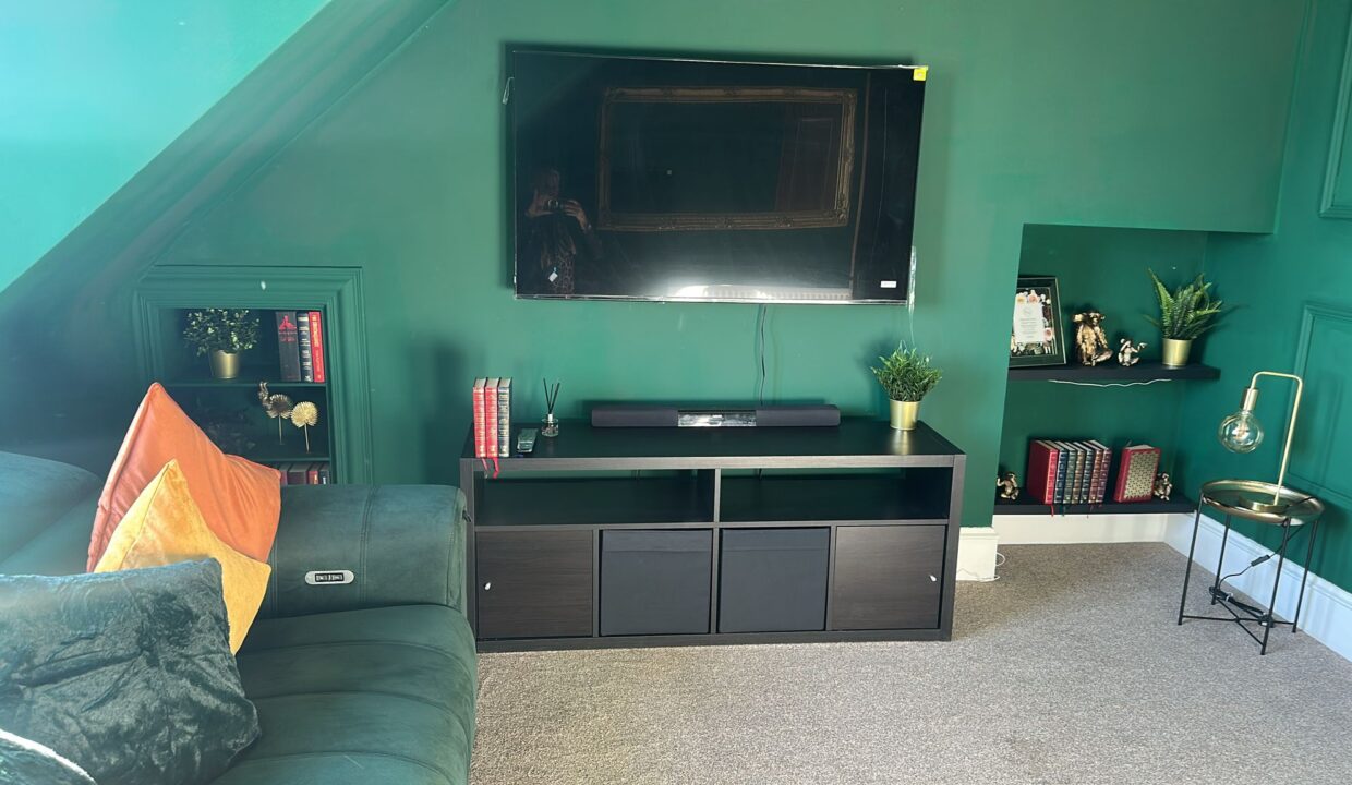lounge-TV