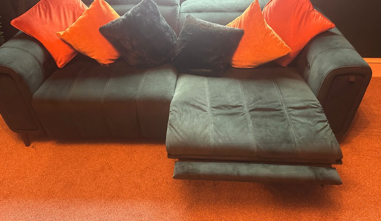reclining-sofa